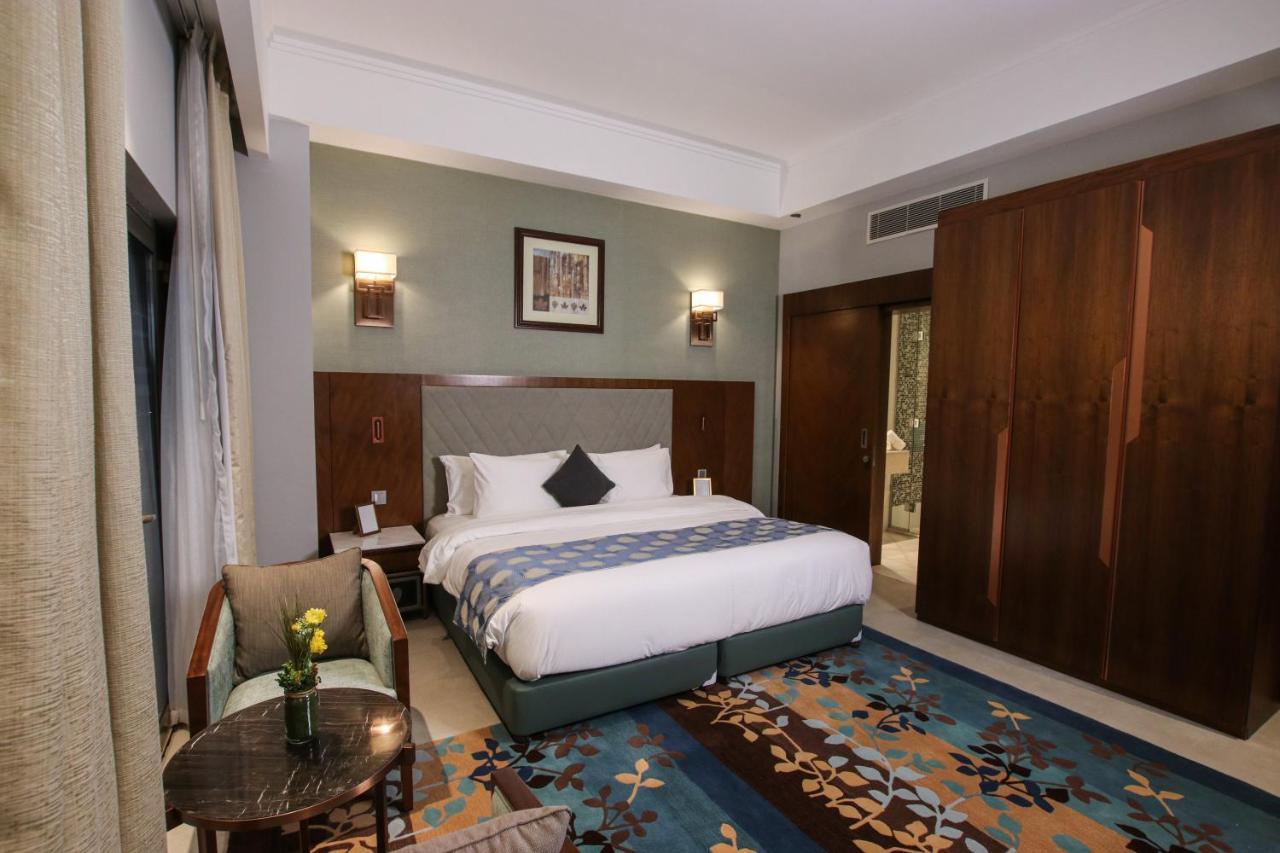 The Seven Hotel Al Manamah Esterno foto